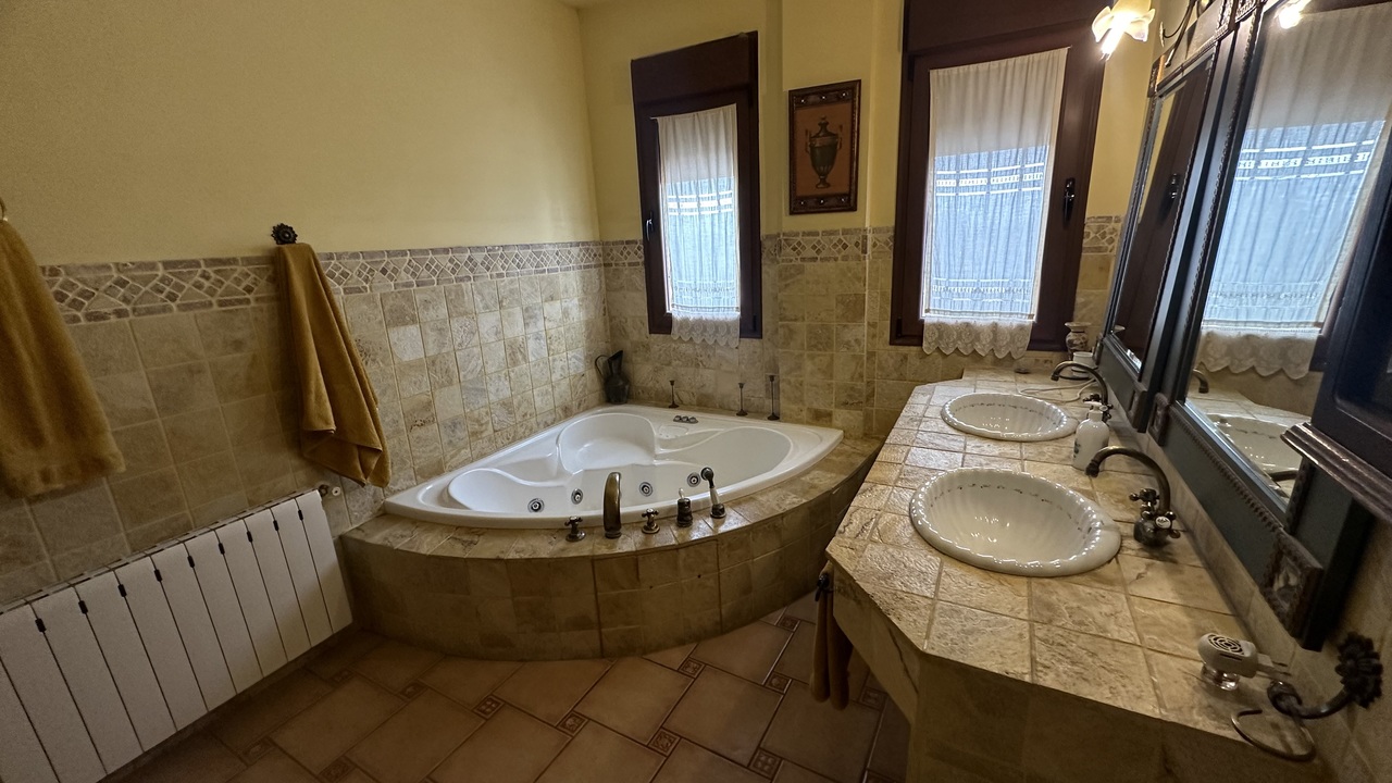 Town House for Sale in San Miguel de Salinas, Alicante