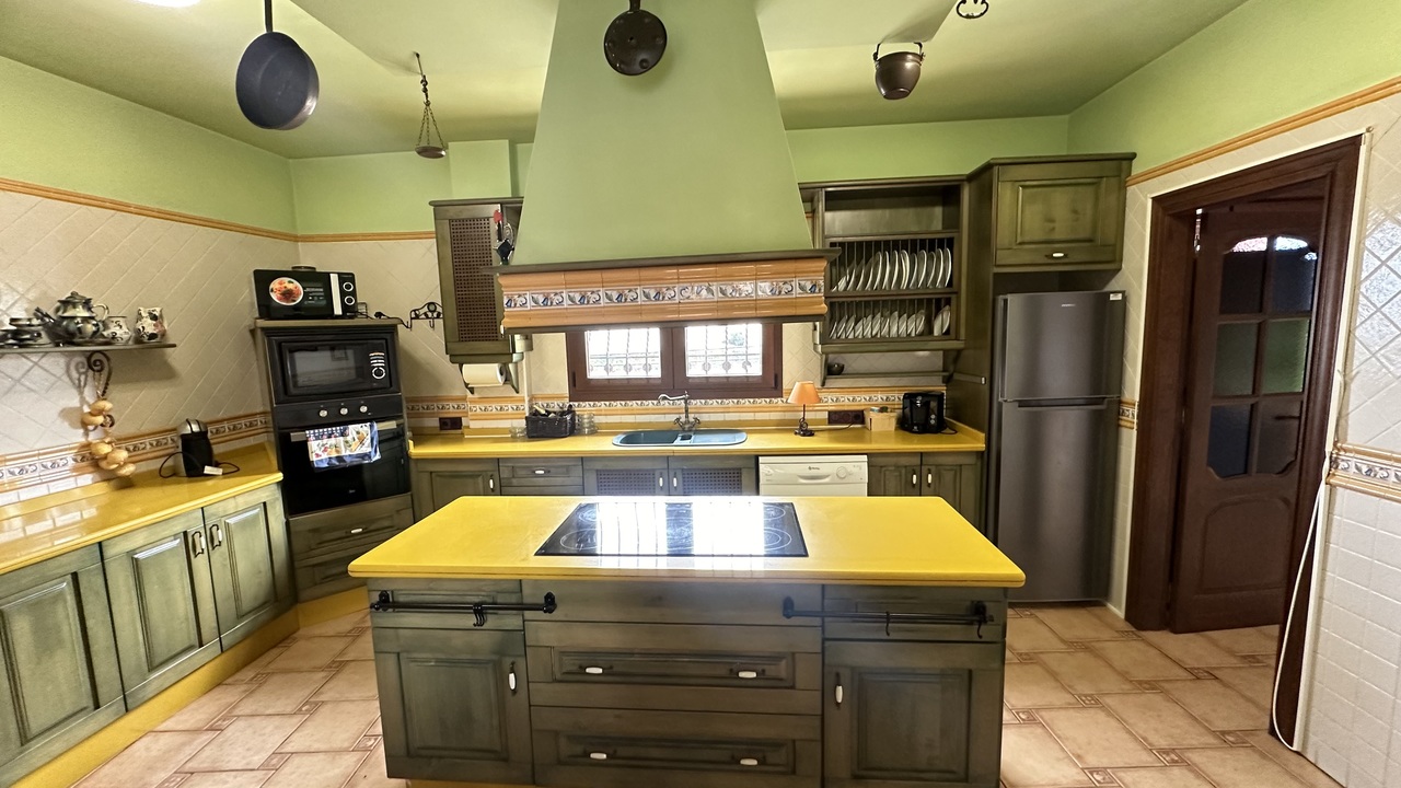 Town House for Sale in San Miguel de Salinas, Alicante