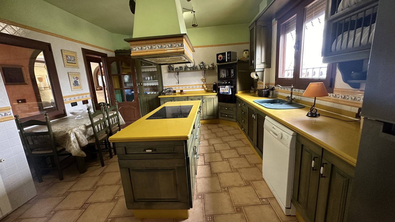 Town House for Sale in San Miguel de Salinas, Alicante