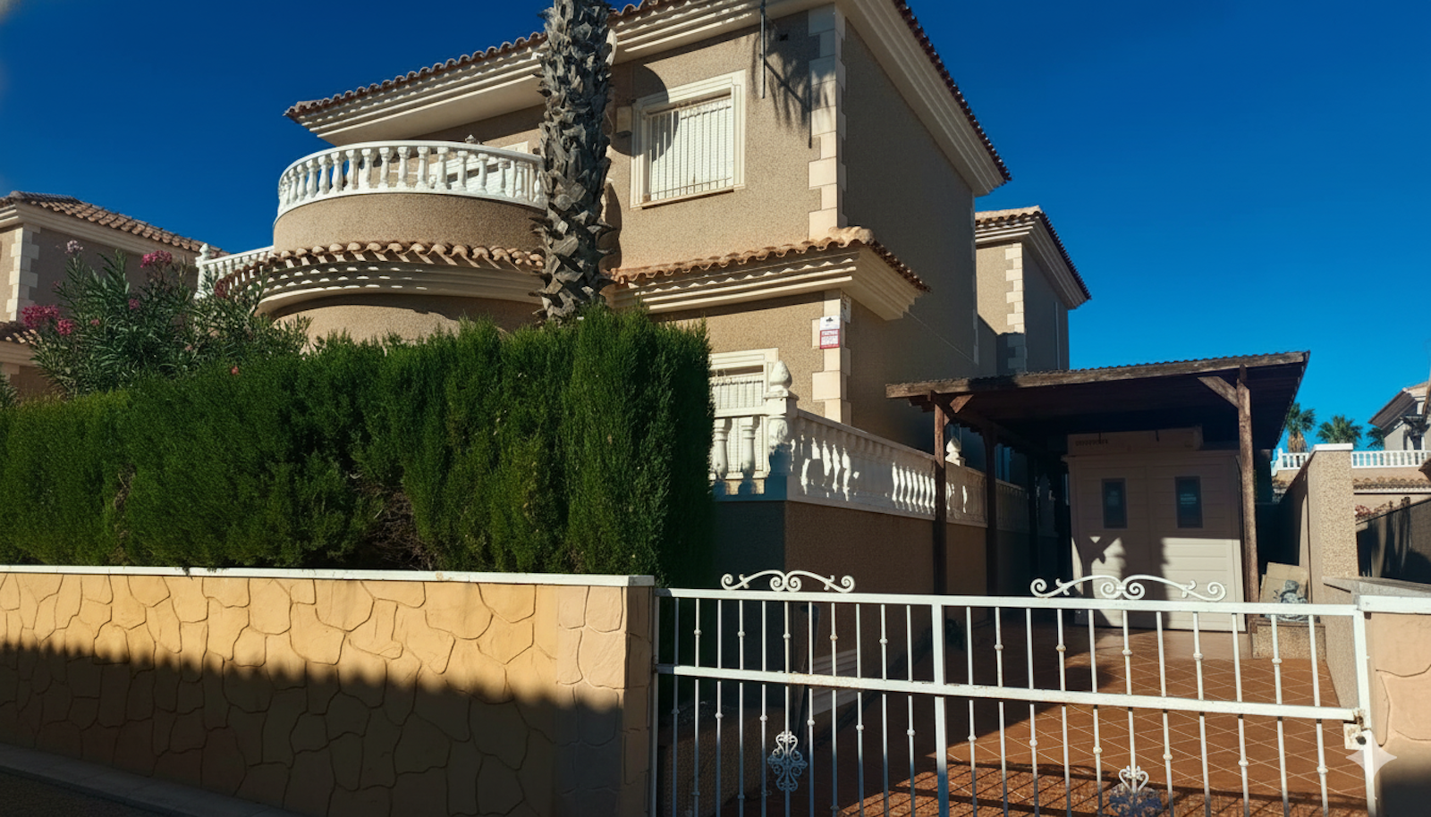 Villa for Sale in Los Balcones, Alicante