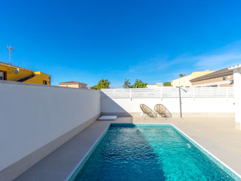 Villa for Sale in Torrevieja, Alicante