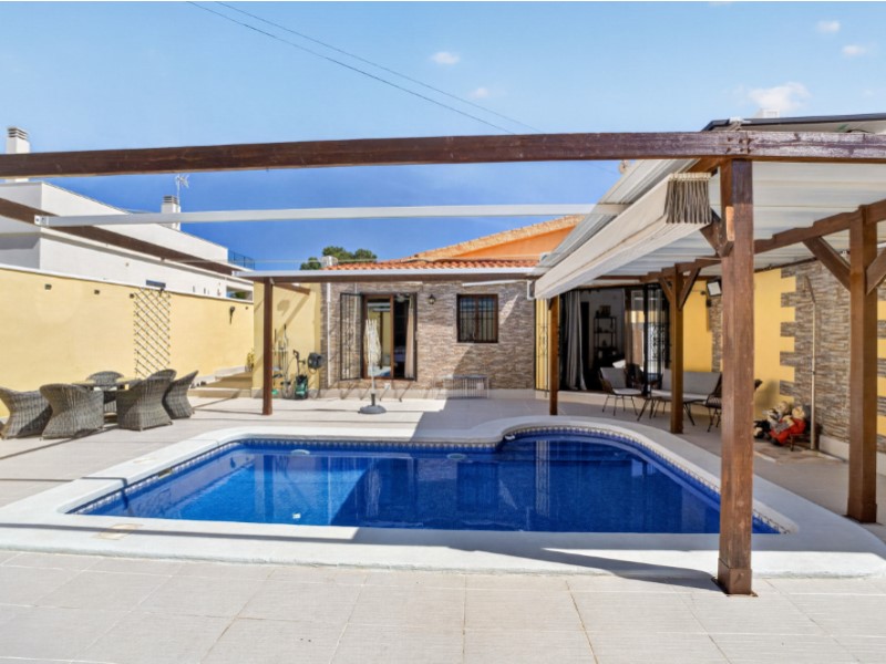 Villa for Sale in Torrevieja, Alicante