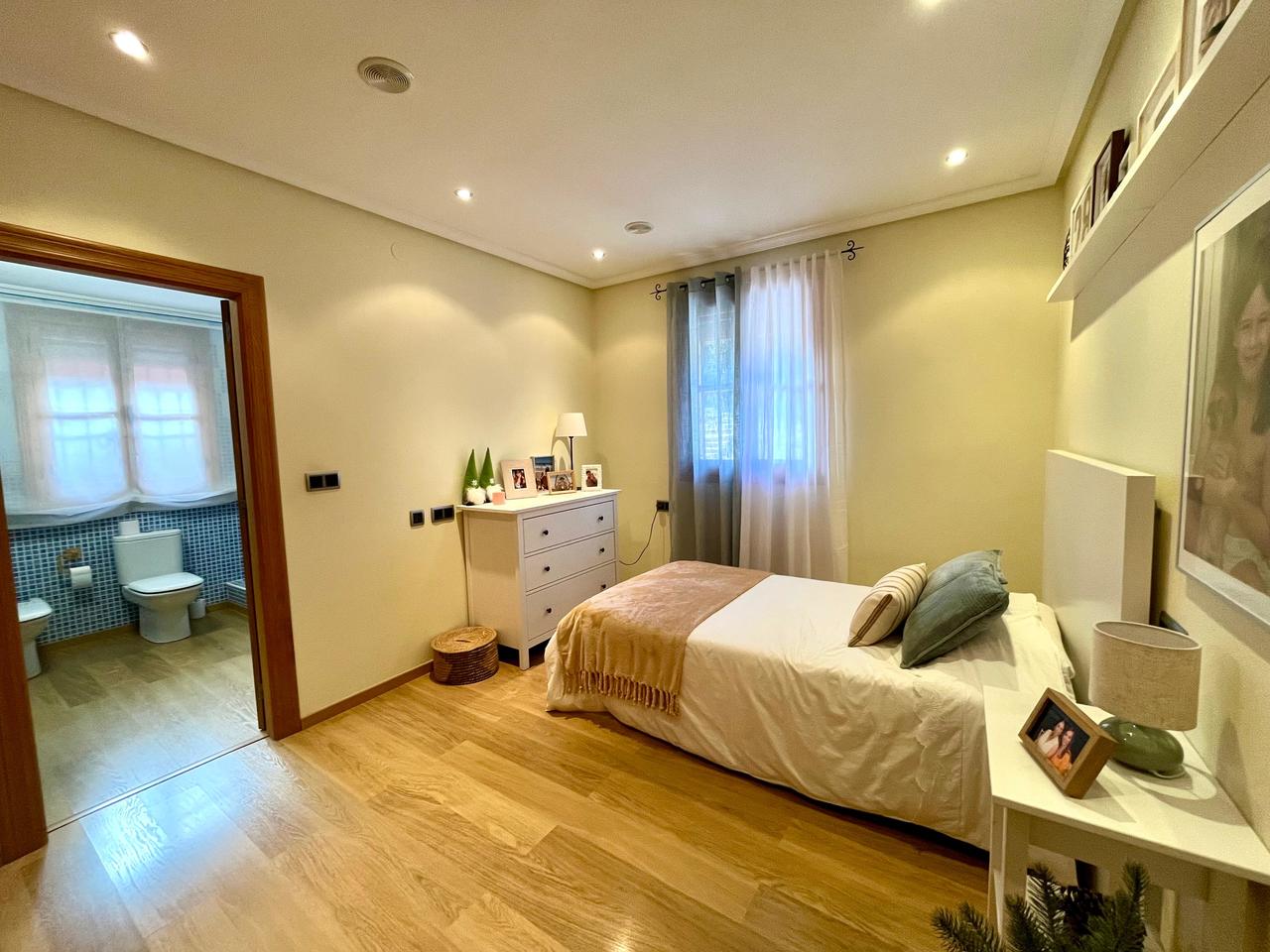 Villa for Sale in El Esparragal, Murcia