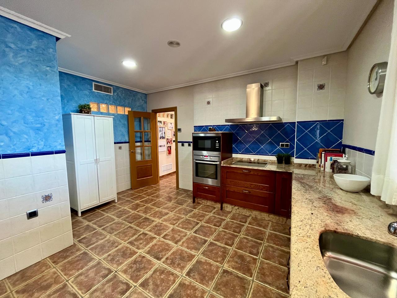 Villa for Sale in El Esparragal, Murcia