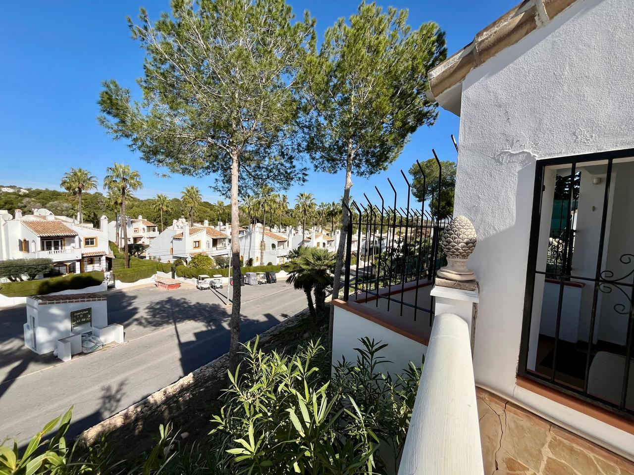 Villa for Sale in Villamartin, Alicante