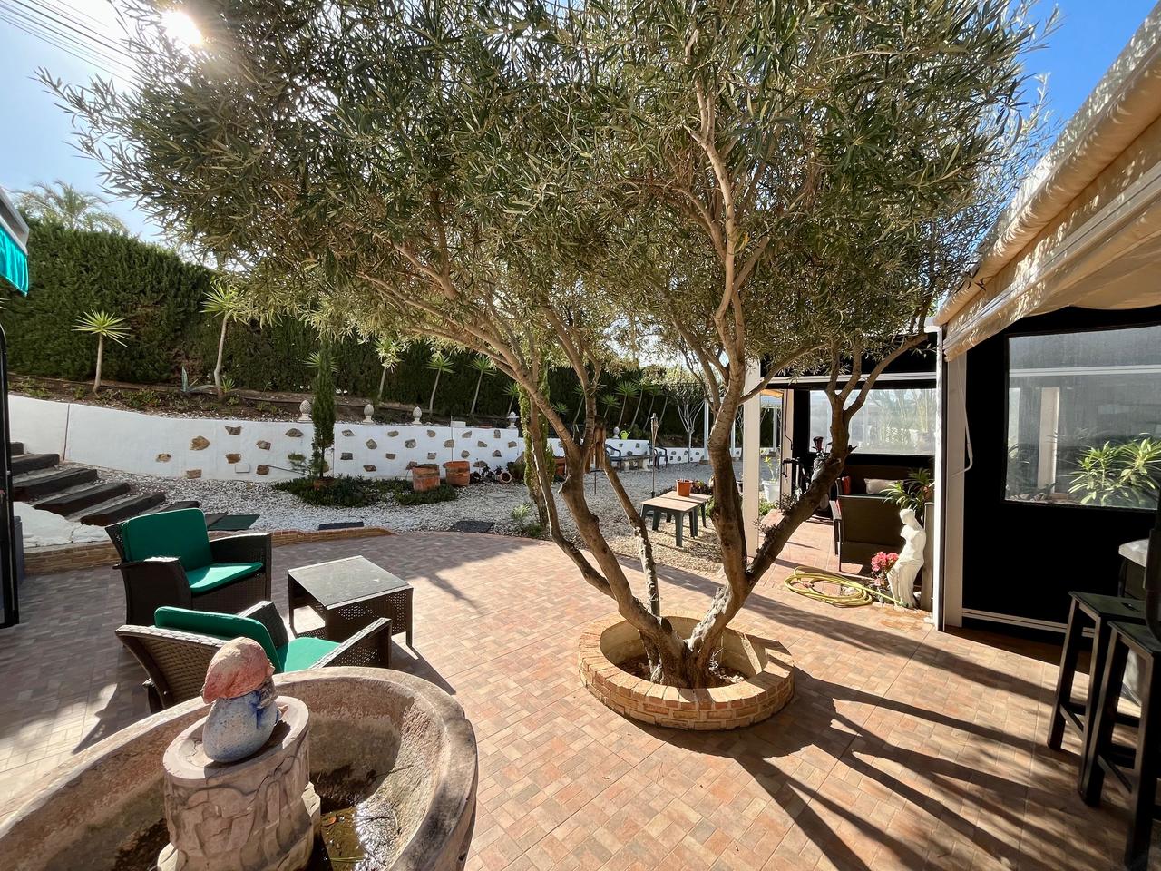 Villa for Sale in Villamartin, Alicante