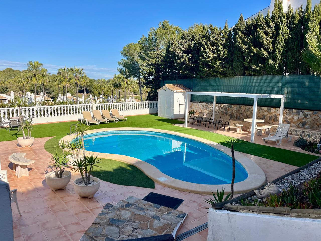 Villa for Sale in Villamartin, Alicante