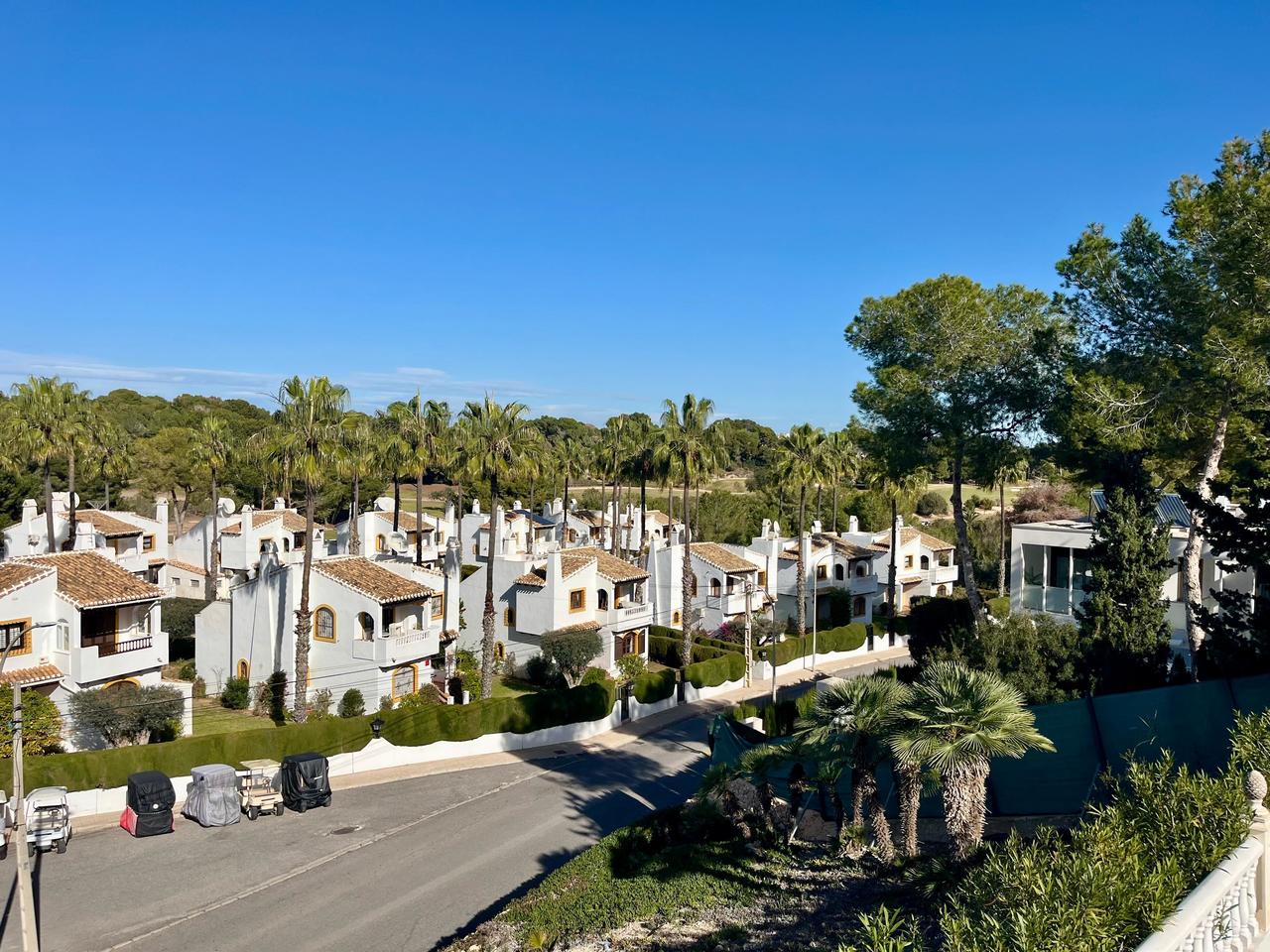 Villa for Sale in Villamartin, Alicante