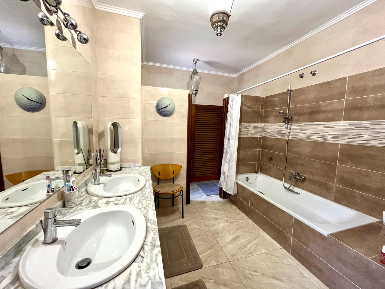 Villa for Sale in Villamartin, Alicante