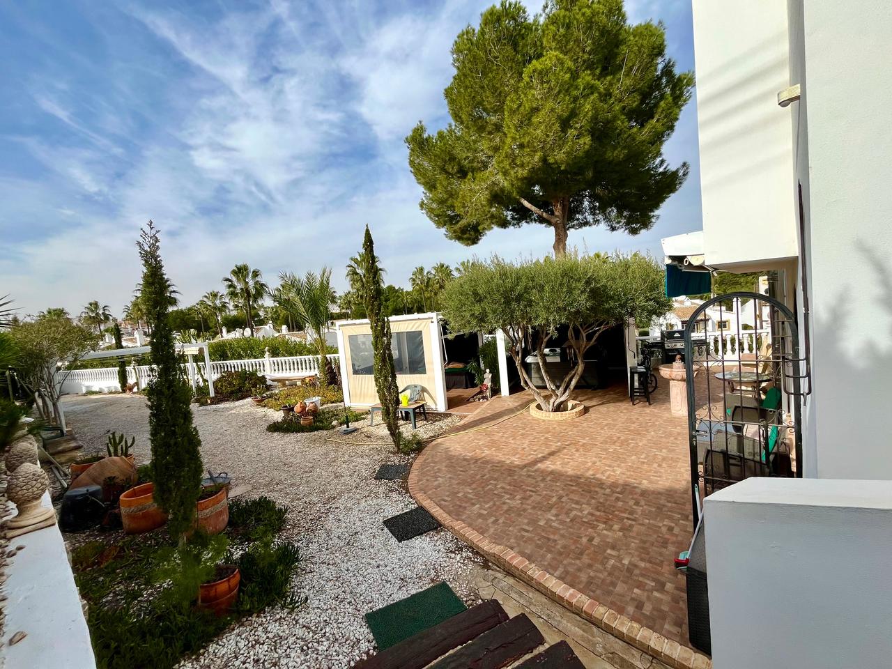 Villa for Sale in Villamartin, Alicante