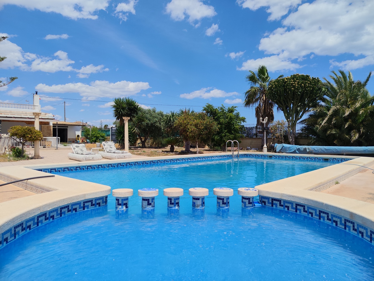 Villa for Sale in Los Montesinos, Alicante