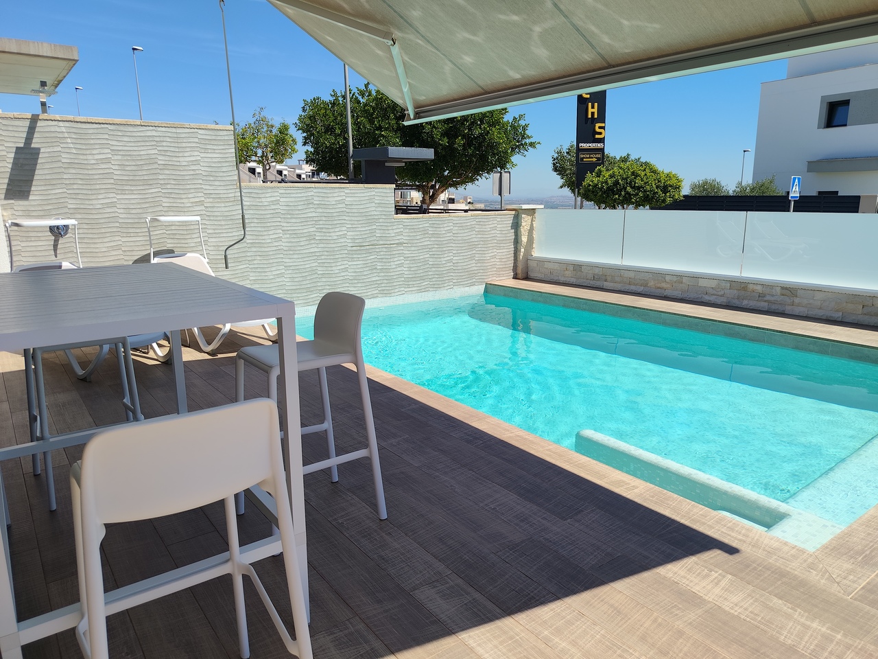 Villa for Sale in San Miguel de Salinas, Alicante