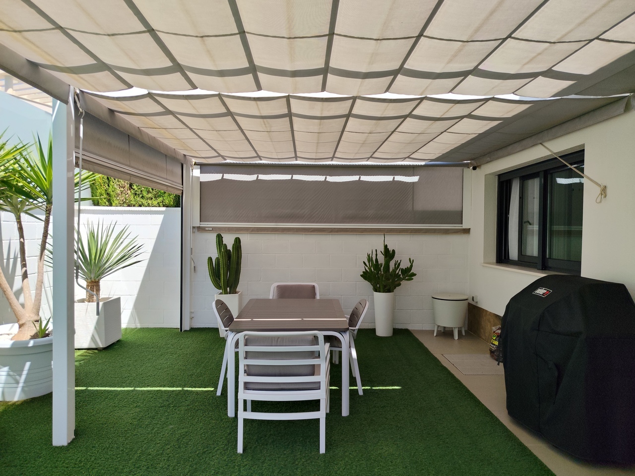 Villa for Sale in San Miguel de Salinas, Alicante
