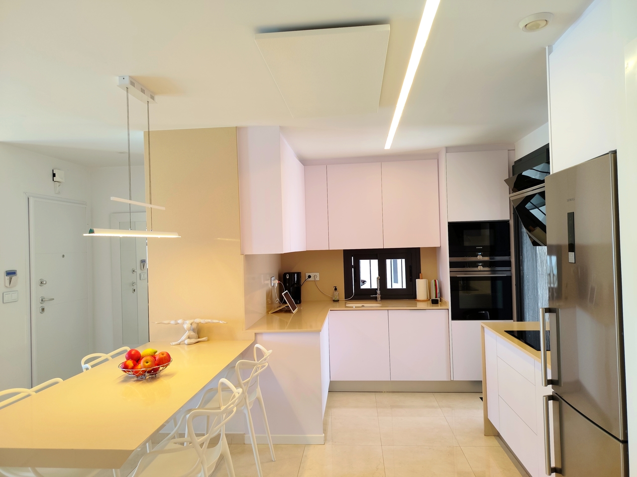 Villa for Sale in San Miguel de Salinas, Alicante