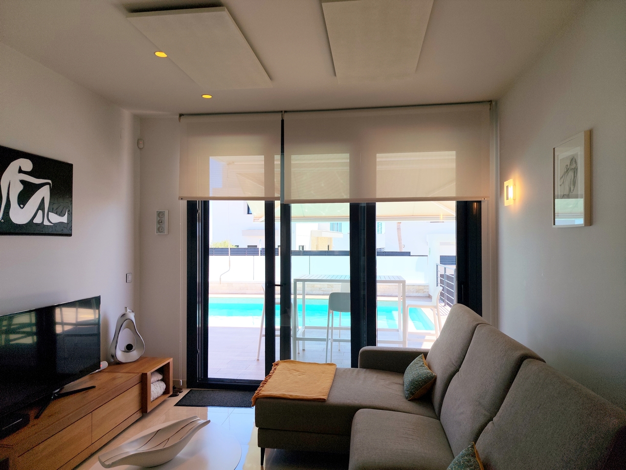 Villa for Sale in San Miguel de Salinas, Alicante