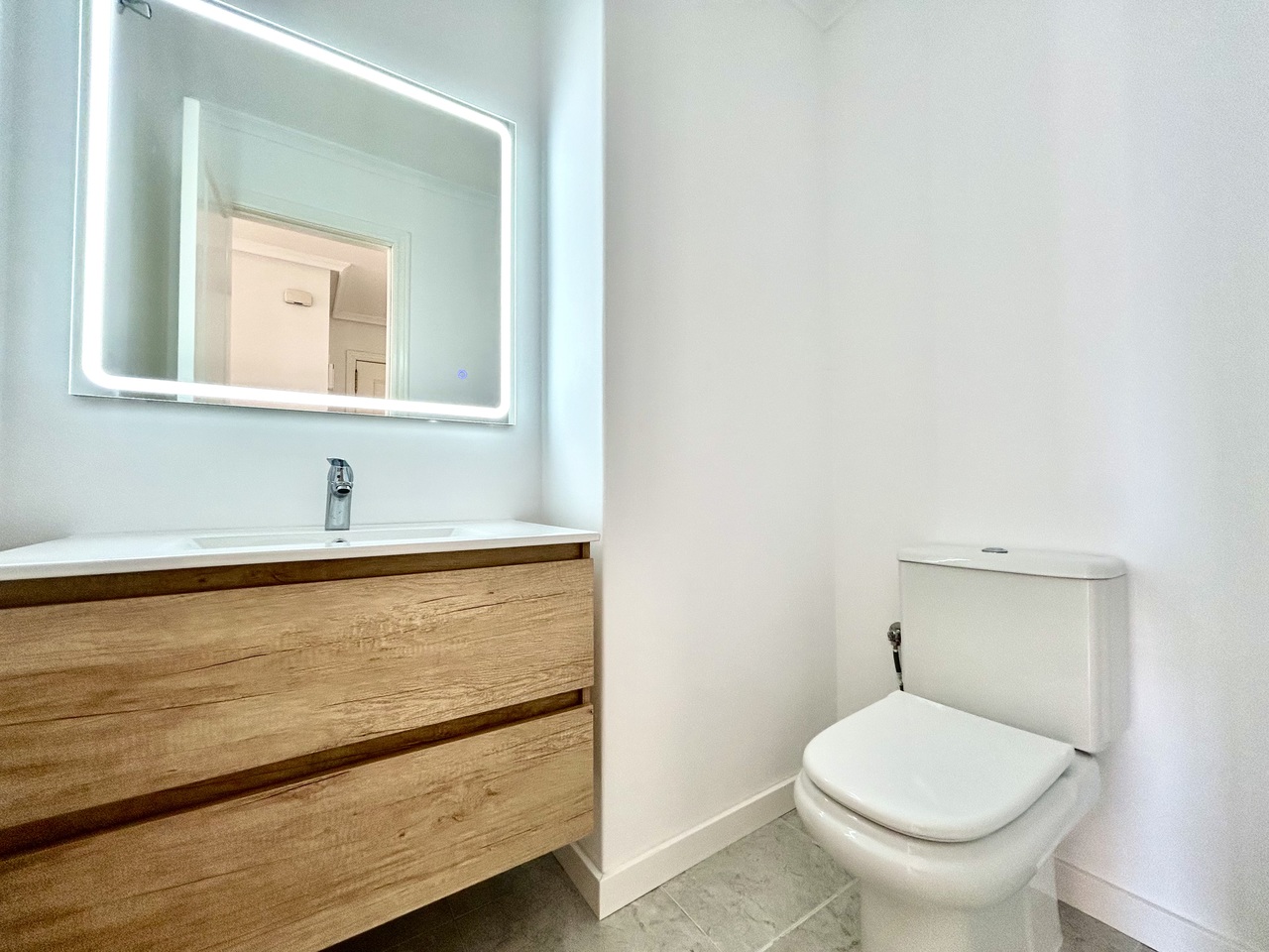 Apartment for Sale in Villamartin, Alicante