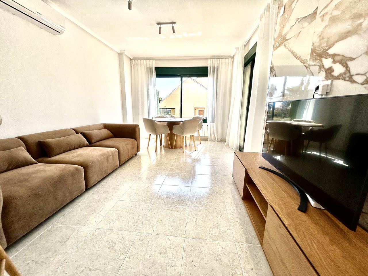 Apartment for Sale in Villamartin, Alicante