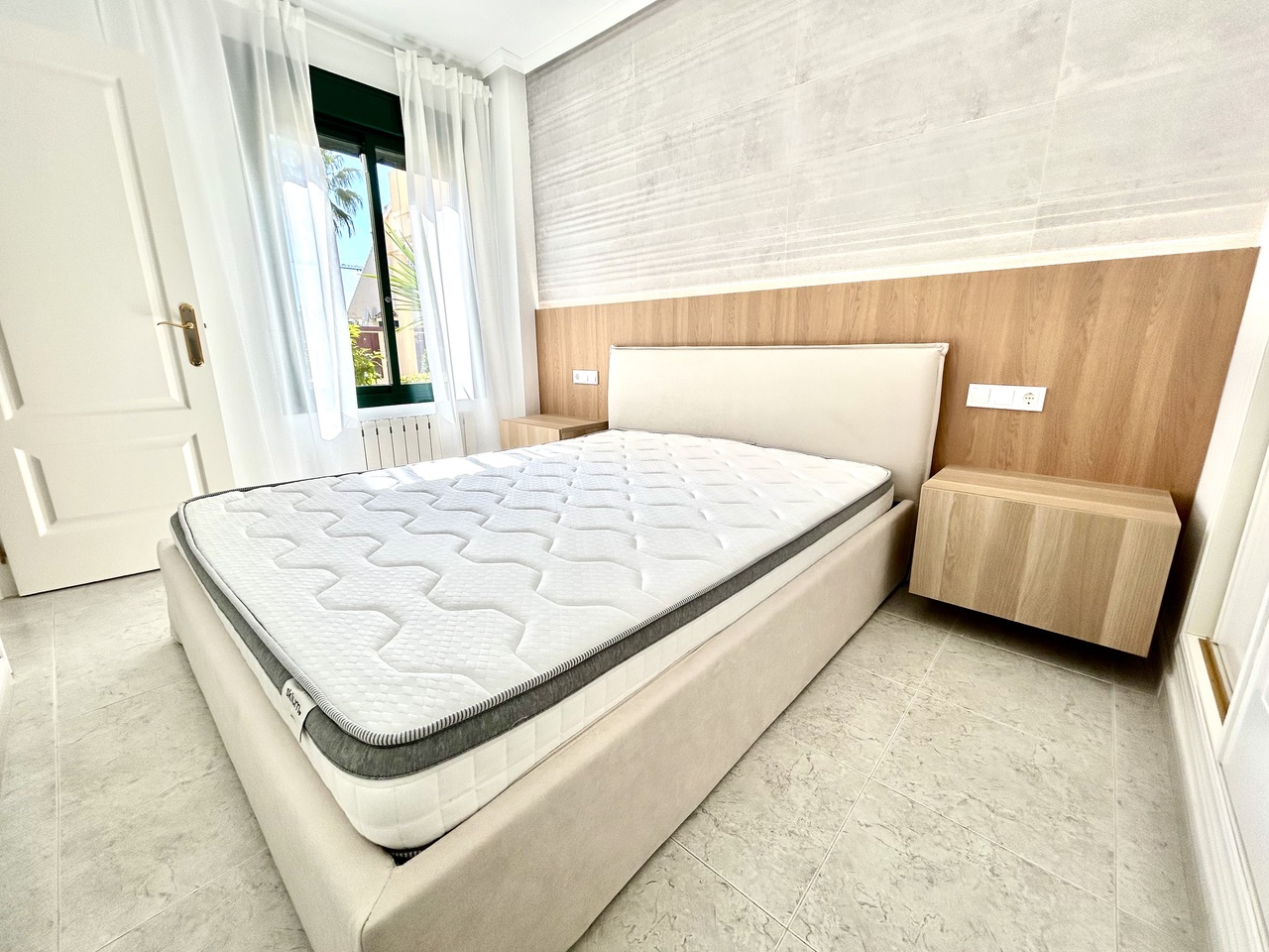 Apartment for Sale in Villamartin, Alicante