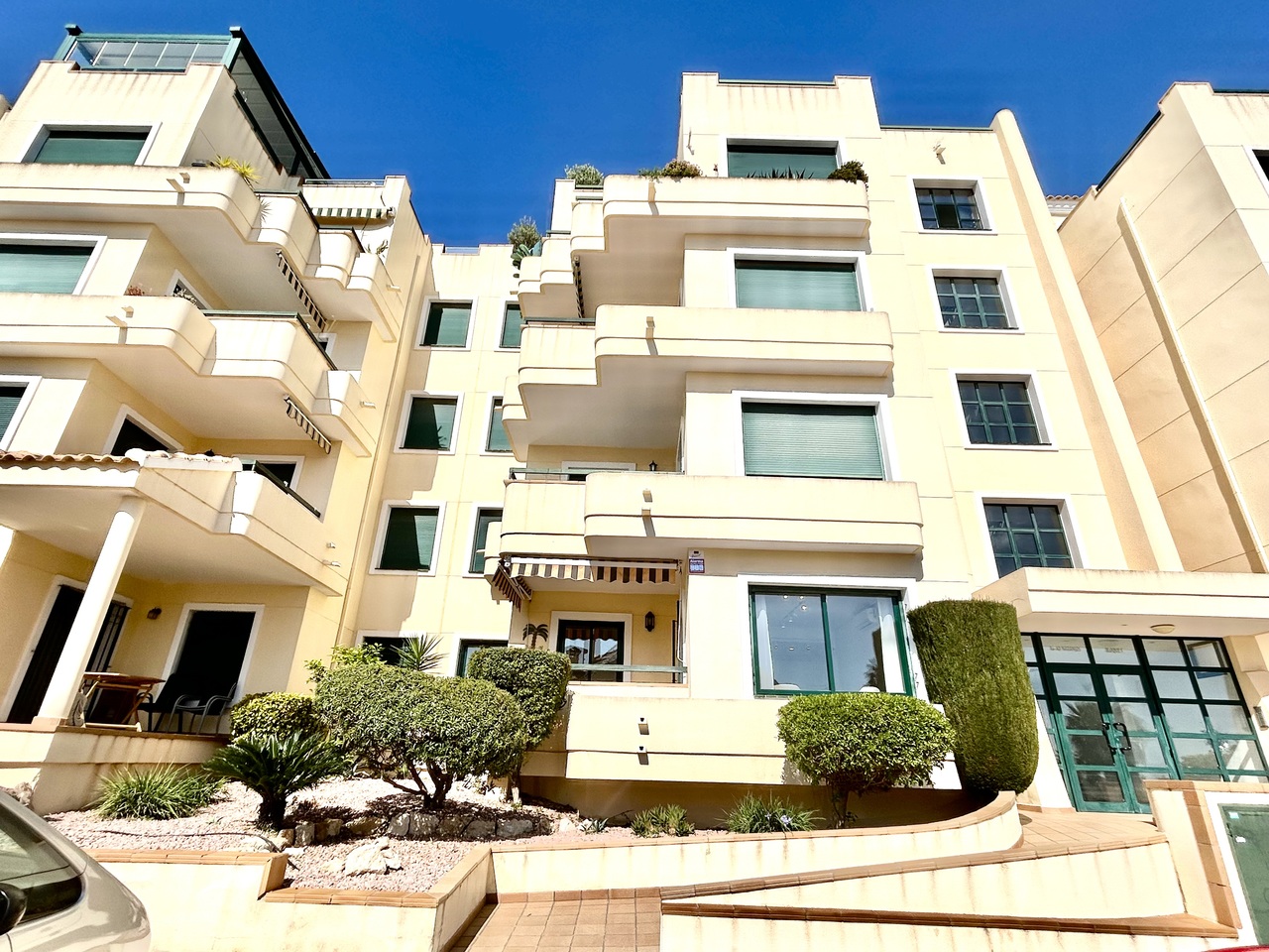 Apartment for Sale in Villamartin, Alicante