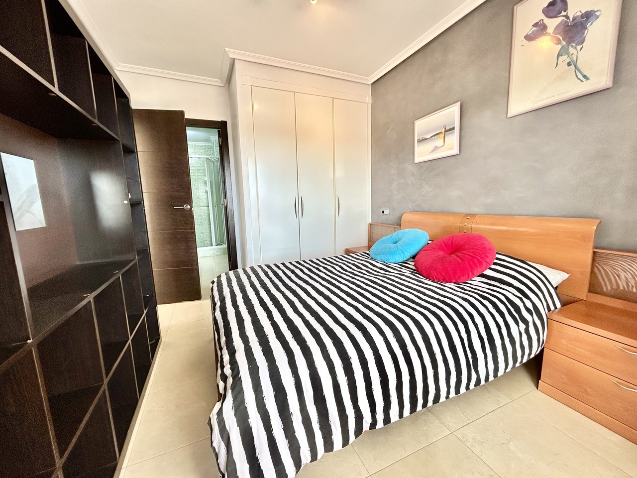 Apartment for Sale in Villamartin, Alicante