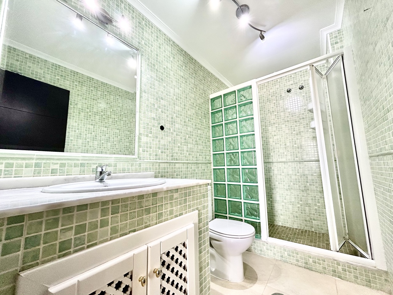 Apartment for Sale in Villamartin, Alicante