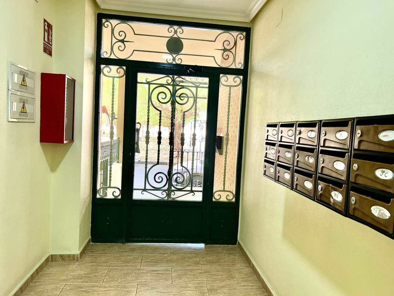 Apartment for Sale in Almoradi, Alicante