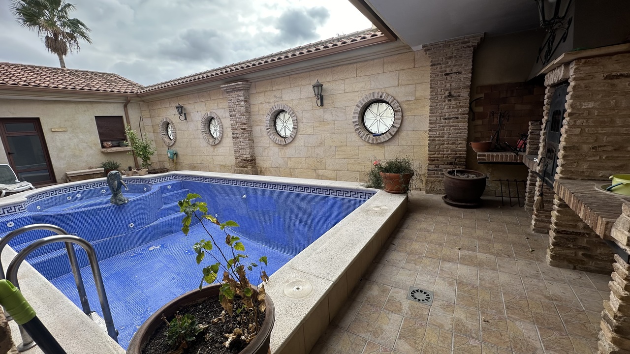 Town House for Sale in San Miguel de Salinas, Alicante