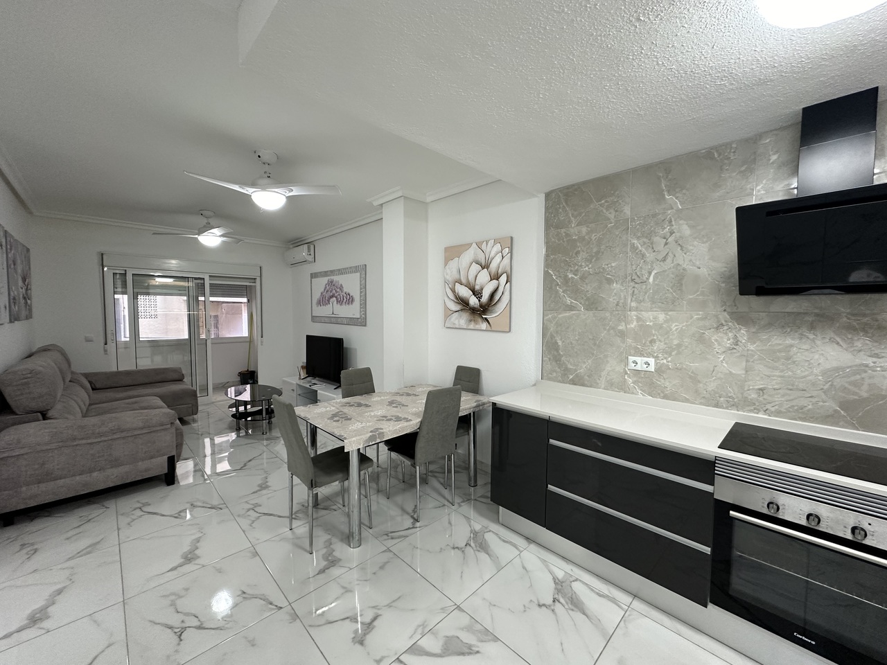 Apartment for Sale in Torrevieja, Alicante