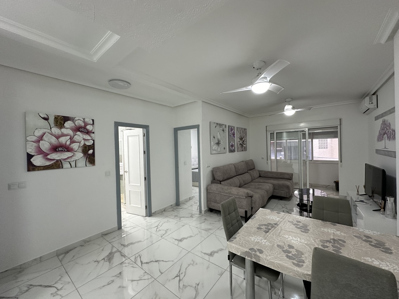 Apartment for Sale in Torrevieja, Alicante