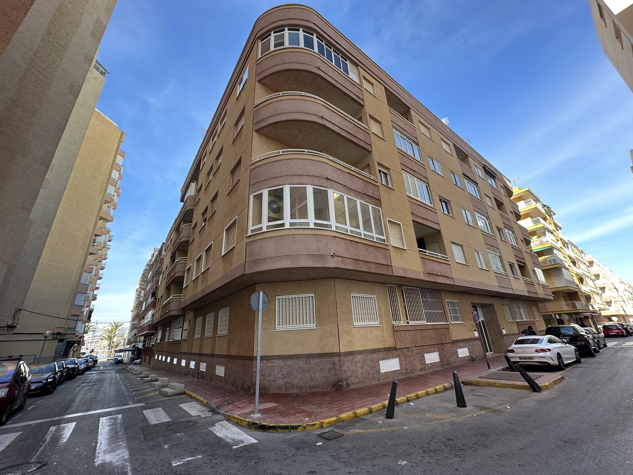 Apartment for Sale in Torrevieja, Alicante