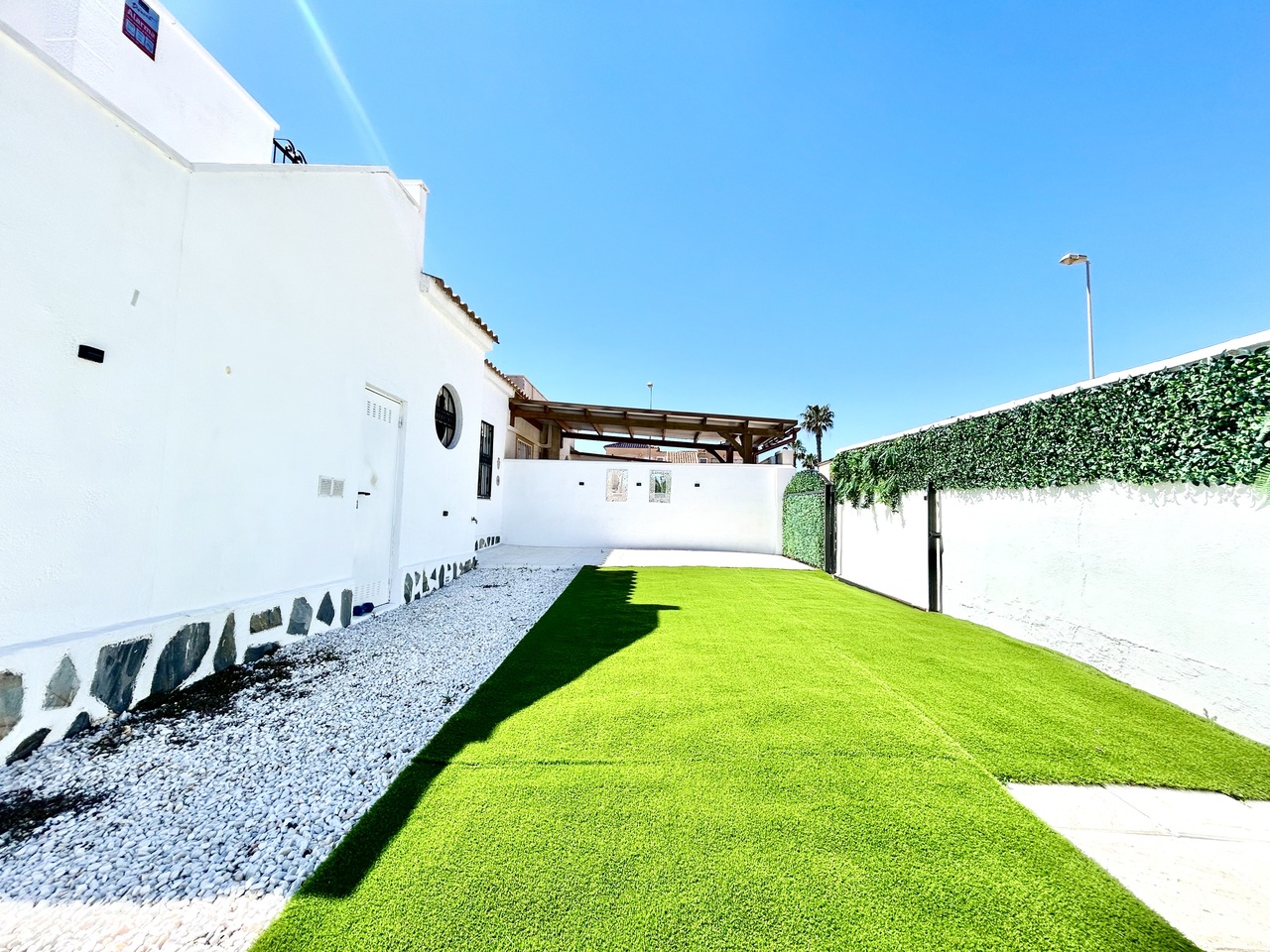 Town House for Sale in Punta Prima, Alicante