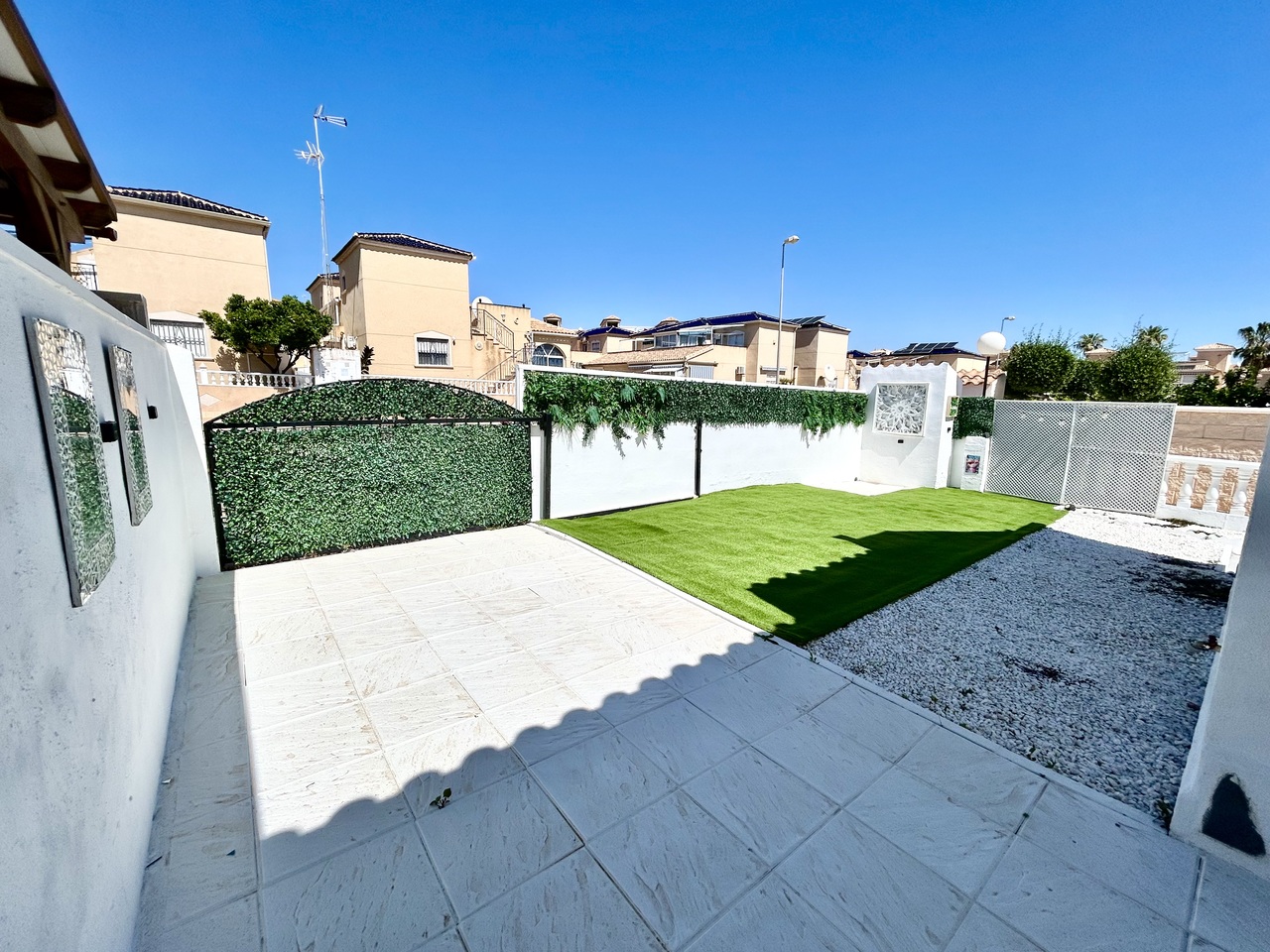 Town House for Sale in Punta Prima, Alicante