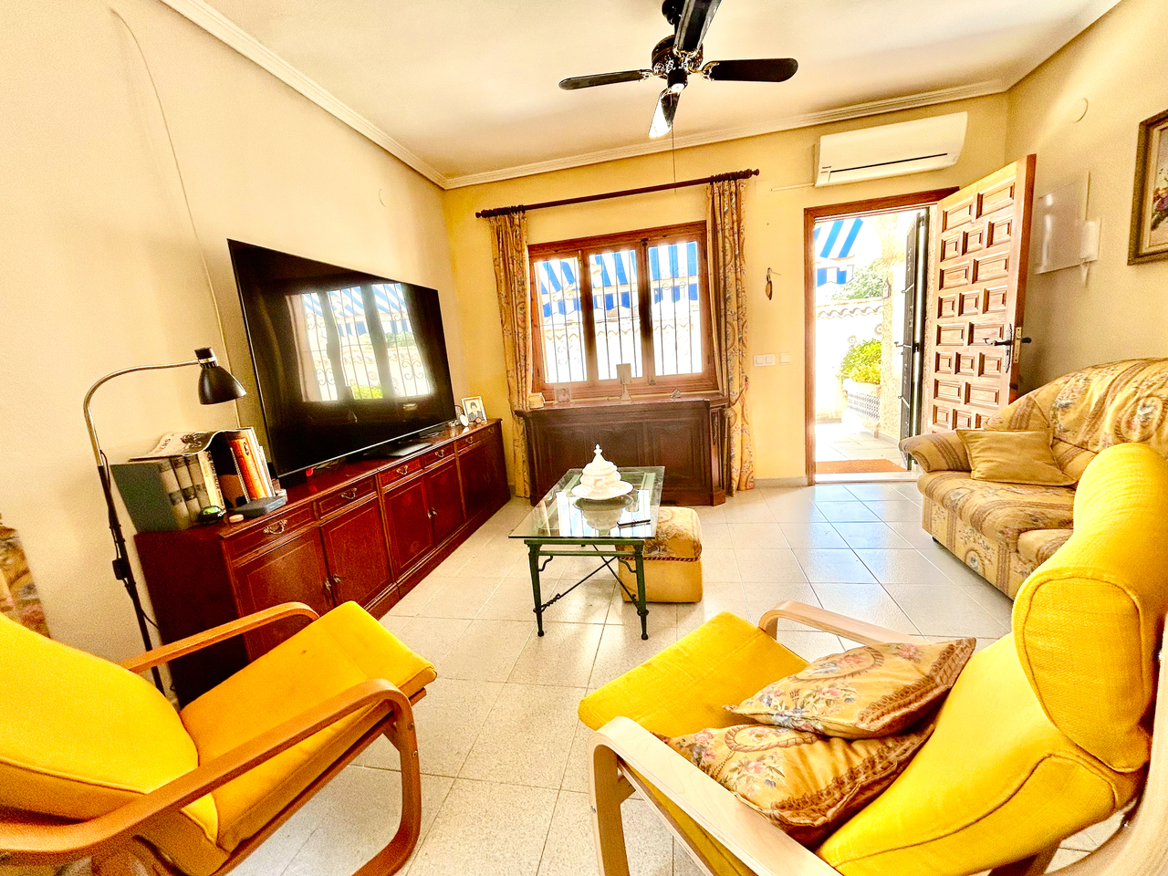 Villa for Sale in La Zenia, Alicante