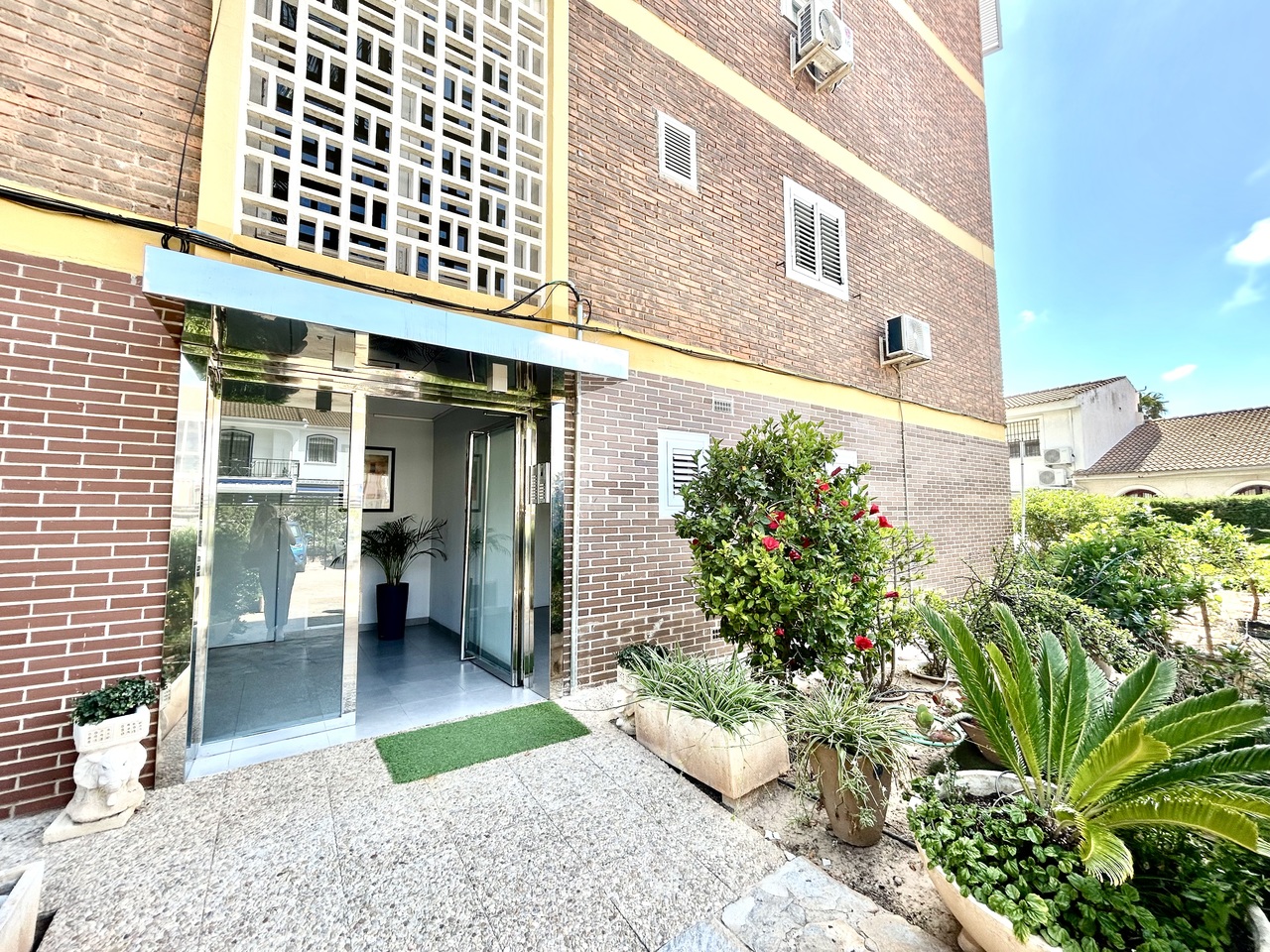 Apartment for Sale in La Zenia, Alicante