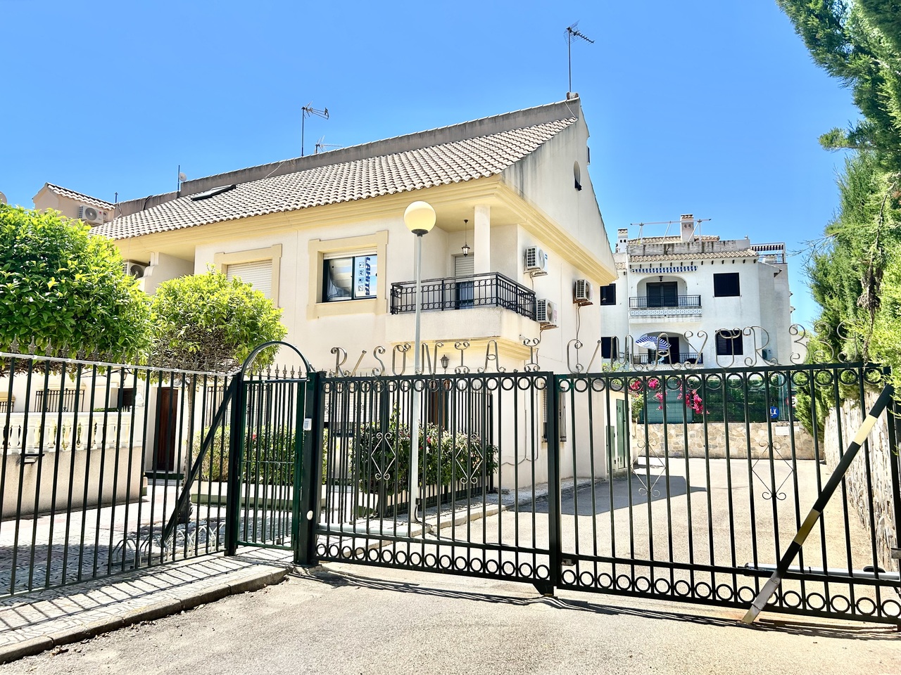 Town House for Sale in La Zenia, Alicante
