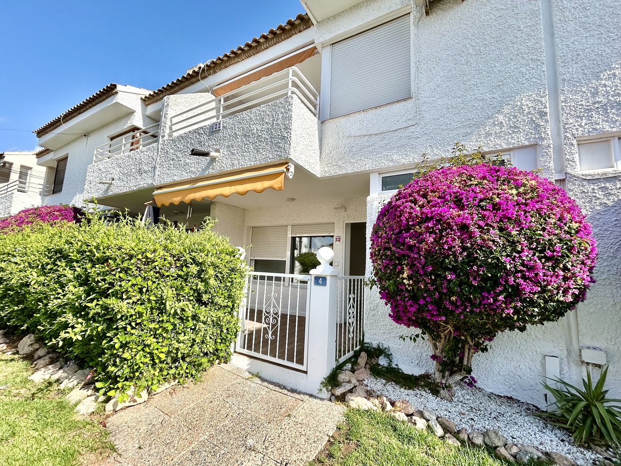 Apartment for Sale in Villamartin, Alicante