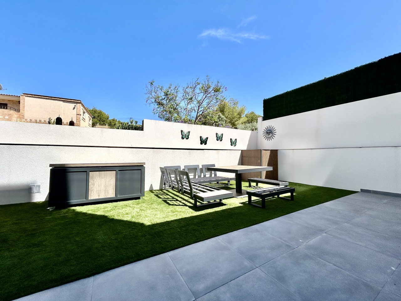 Villa for Sale in Villamartin, Alicante