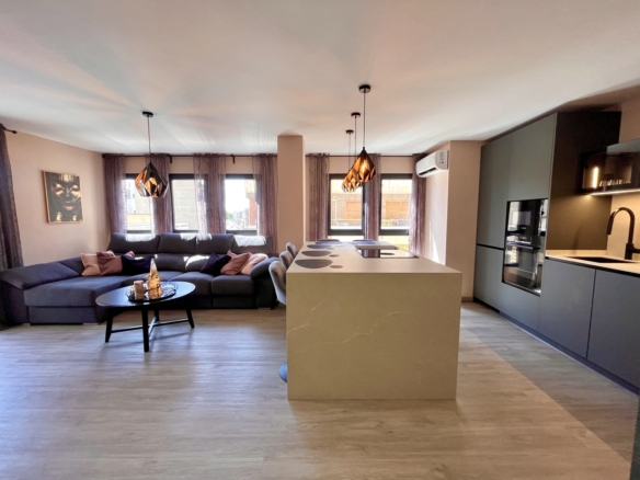 Apartment for Sale in Almoradi, Alicante