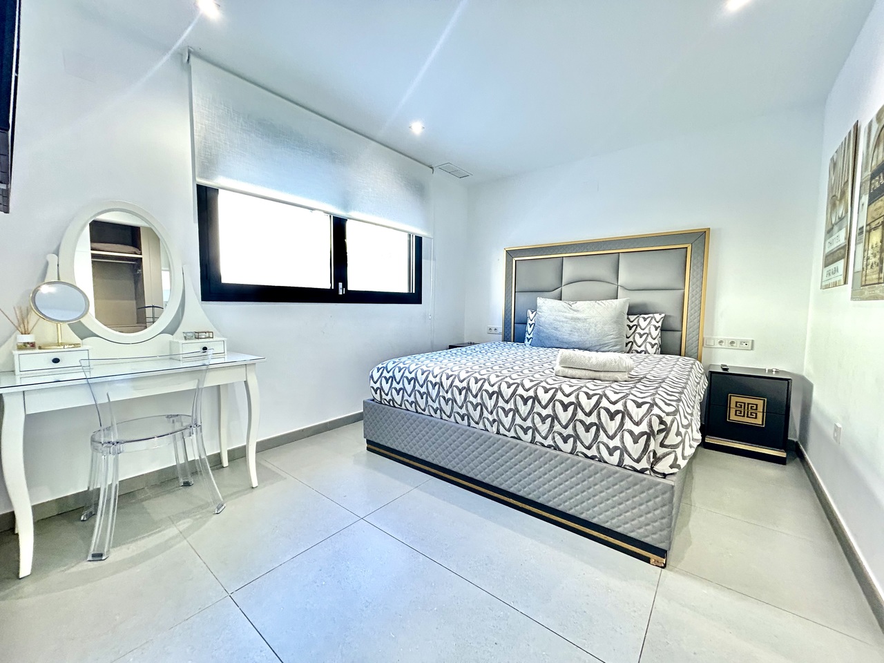 Villa for Sale in Los Balcones, Alicante