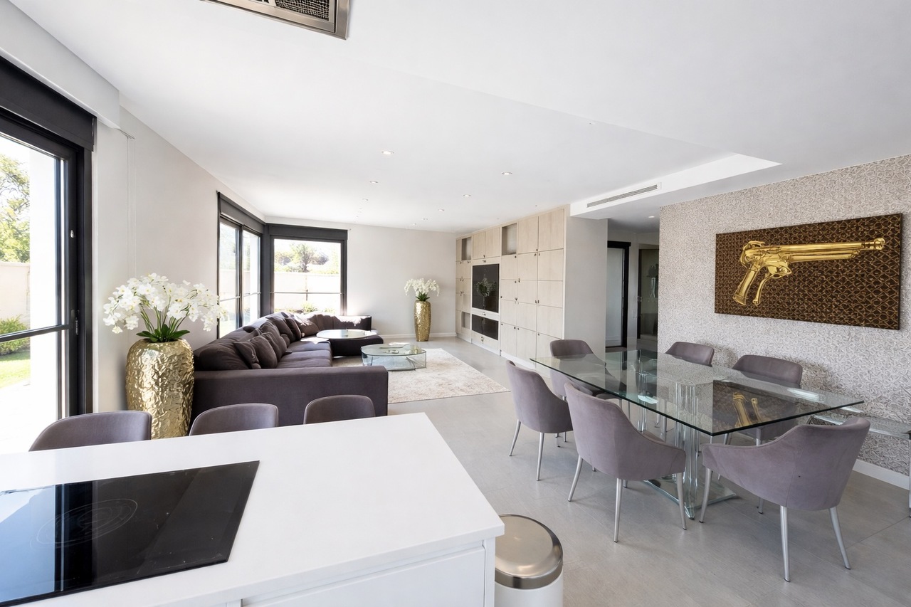 Villa for Sale in Los Balcones, Alicante