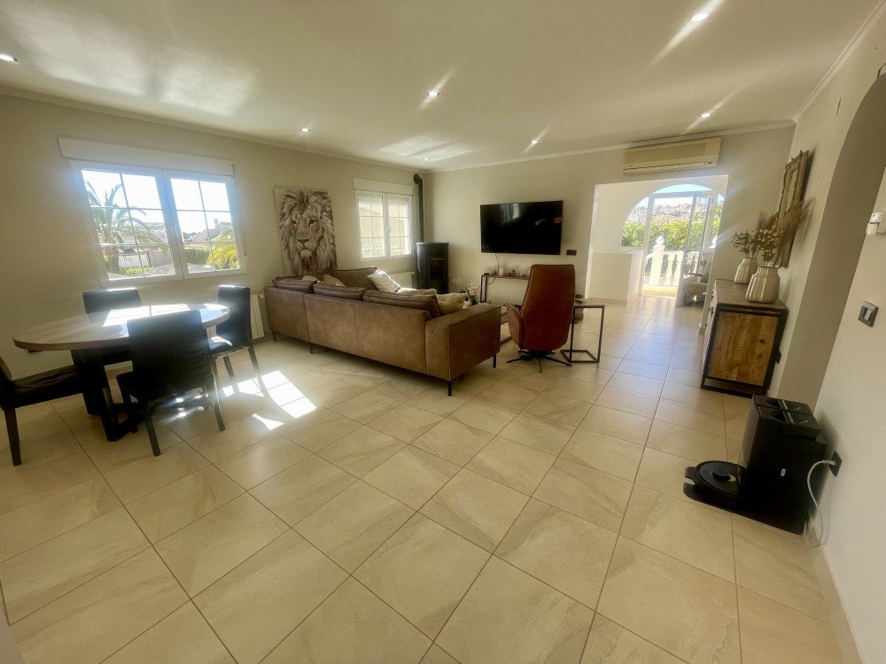 Villa for Sale in Urb. La Marina, Alicante