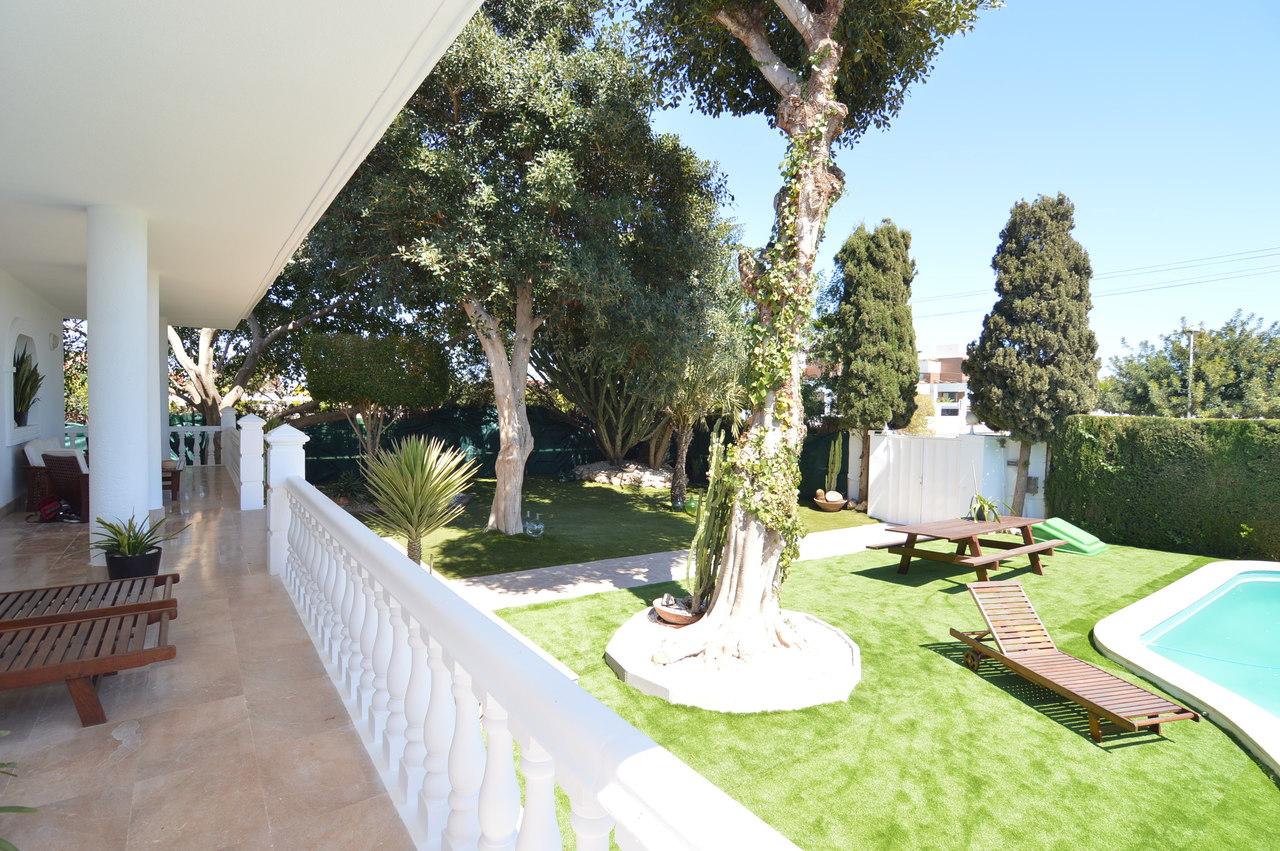 Villa for Sale in Torrevieja, Alicante