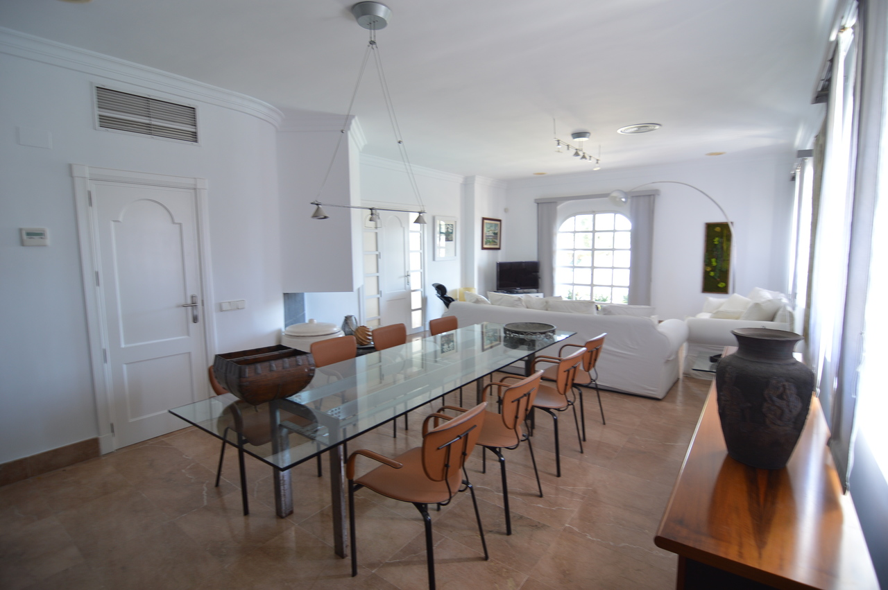 Villa for Sale in Torrevieja, Alicante