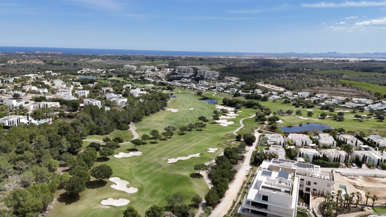 Apartment for Sale in Las Colinas Golf, Alicante