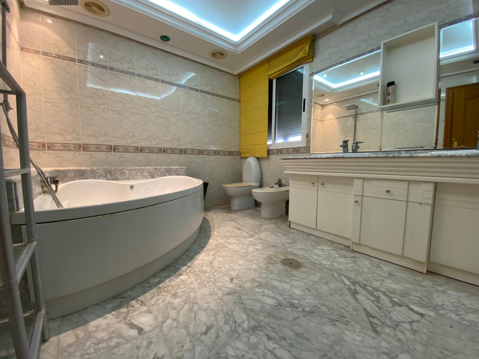 Penthouse for Sale in Torrevieja, Alicante