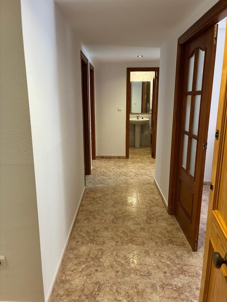 Apartment for Sale in Almoradi, Alicante