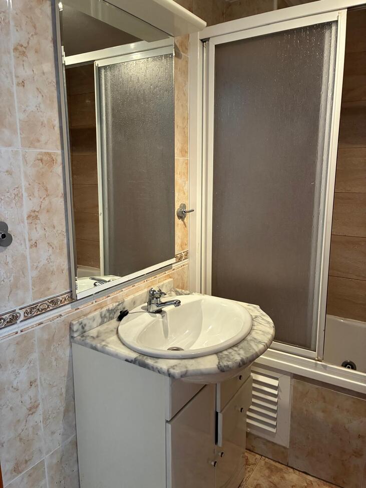 Apartment for Sale in Almoradi, Alicante