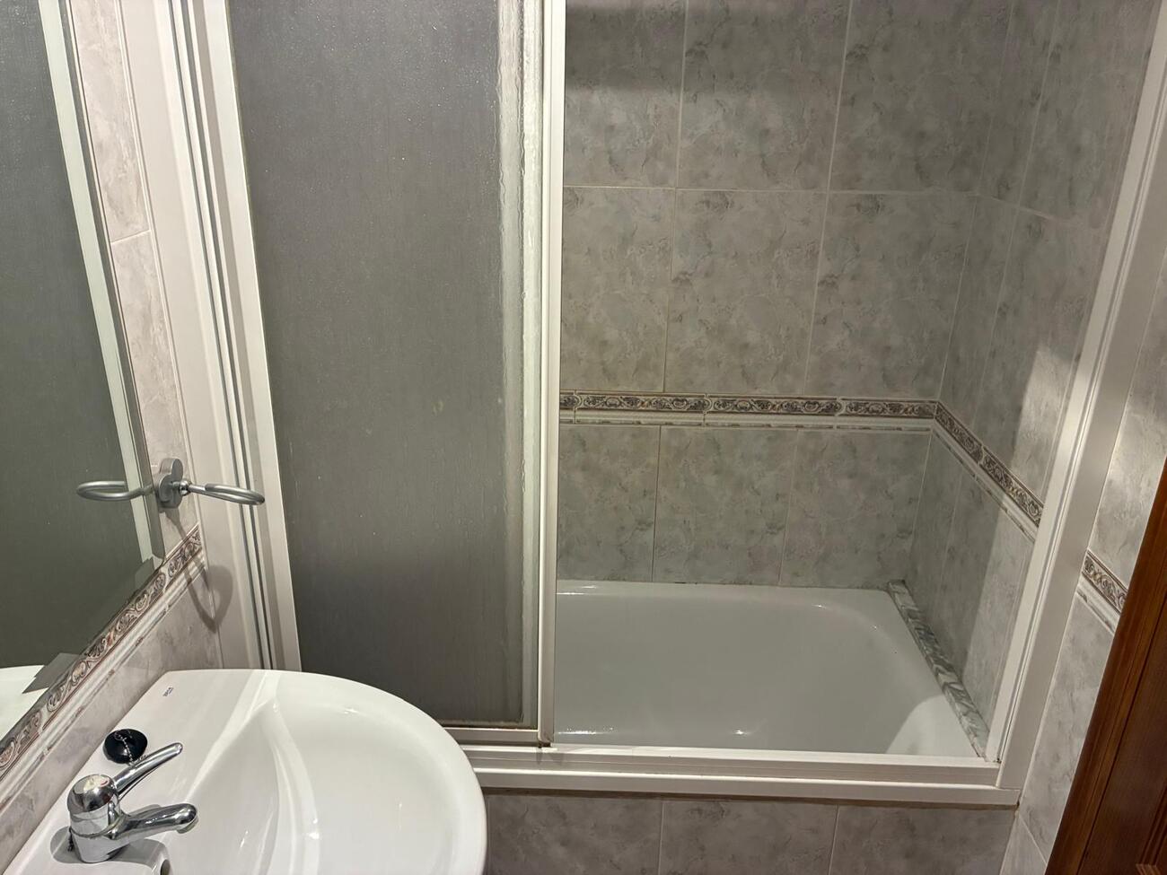 Apartment for Sale in Almoradi, Alicante