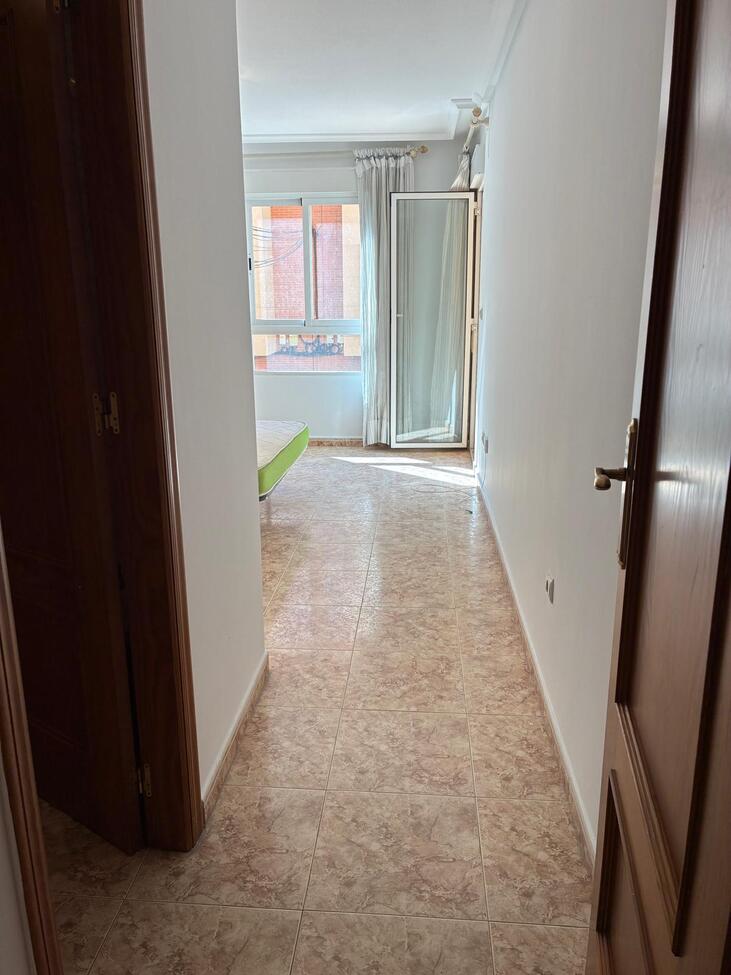 Apartment for Sale in Almoradi, Alicante