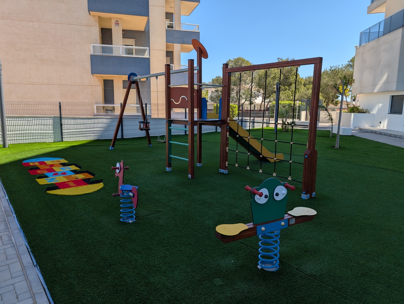 Apartment for Sale in Dehesa de Campoamor, Alicante